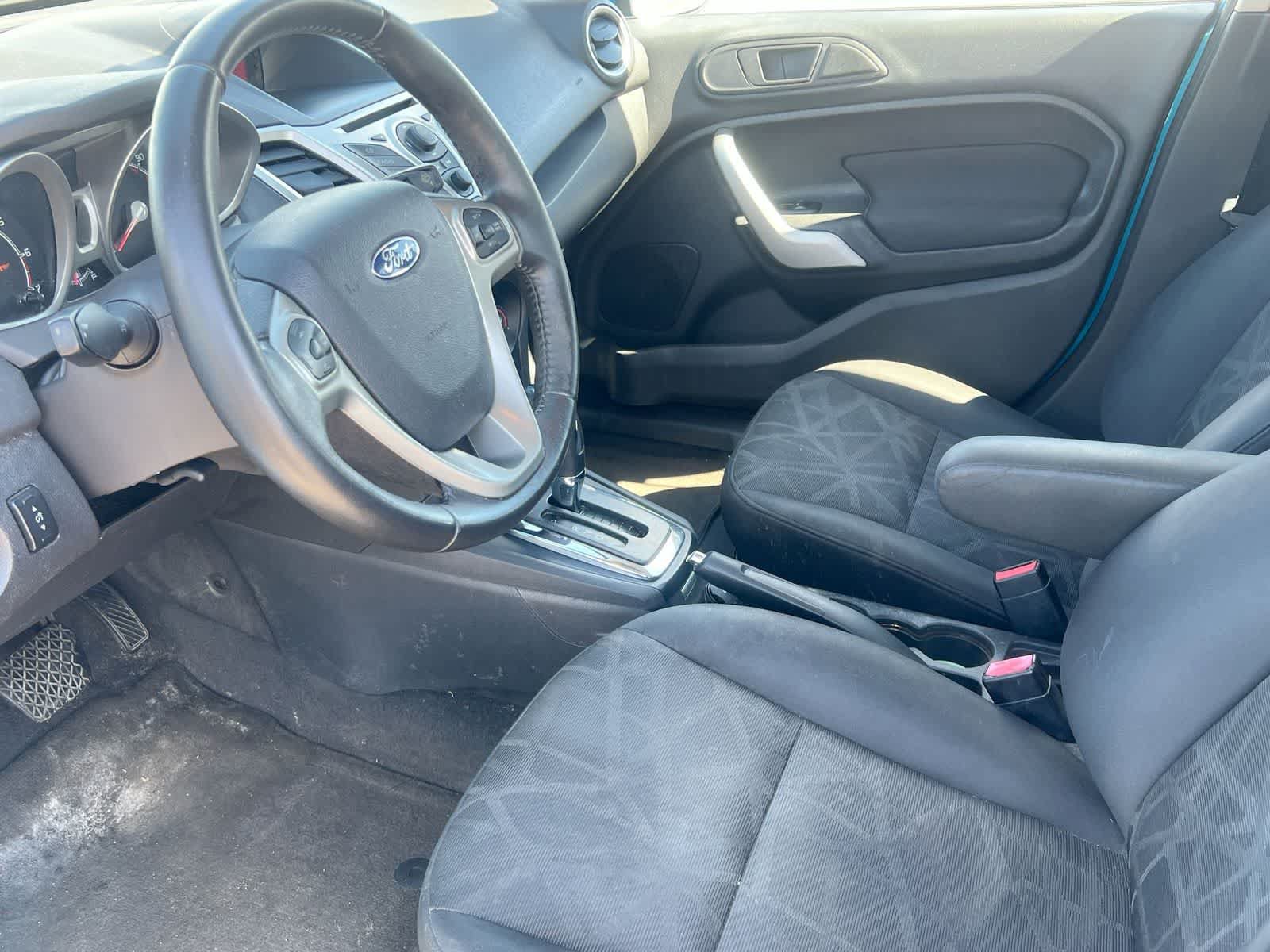 Used 2013 Ford Fiesta SE FWD image 10
