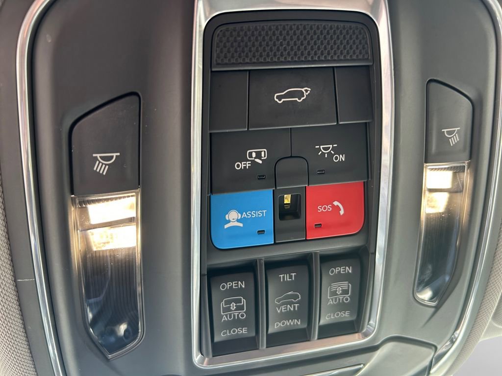 Certified 2022 Jeep Grand Cherokee Limited image 26