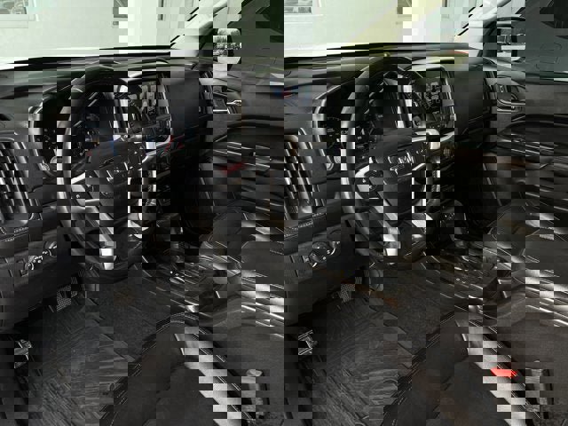 Used 2018 GMC Canyon SLT w/ Driver Alert Package image 11