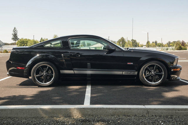 Used 2007 Ford Mustang GT RWD image 9
