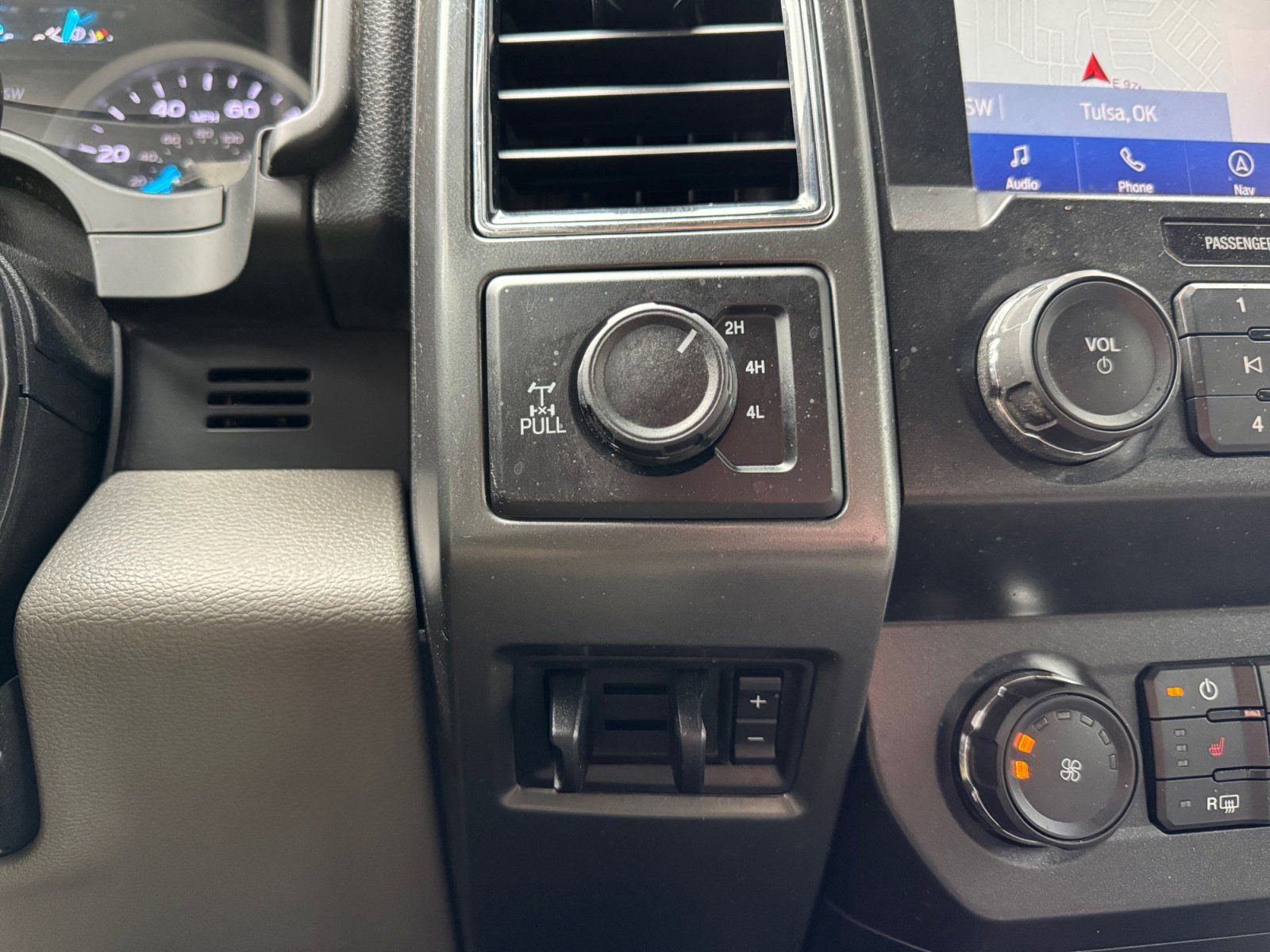 Certified 2020 Ford F250 XLT w/ XLT Premium Package image 23