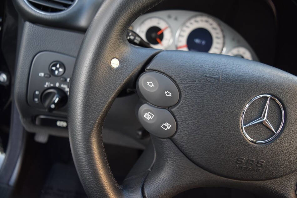 Used 2003 Mercedes-Benz CLK 55 AMG Coupe image 68