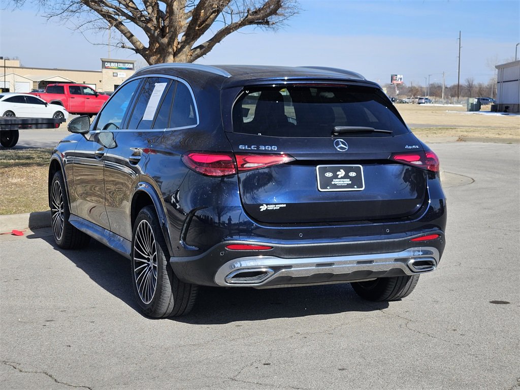 Used 2023 Mercedes-Benz GLC 300 GLC 300 image 3