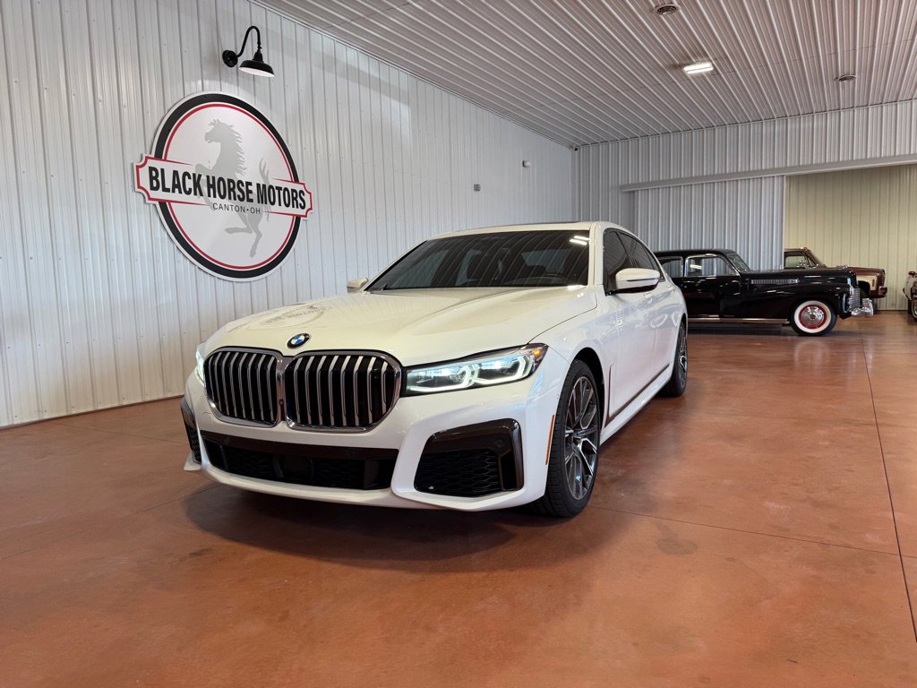Used 2020 BMW 740i xDrive w/ M Sport Package AWD/4WD image 6