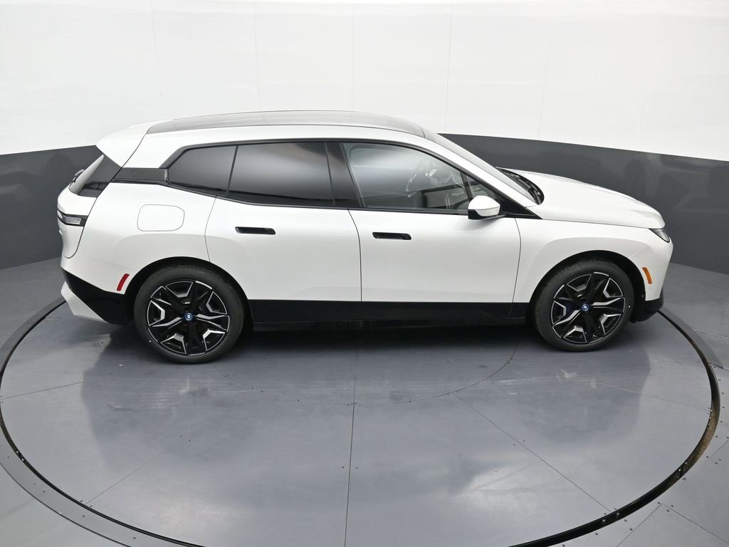 New 2025 BMW iX xDrive50 image 38