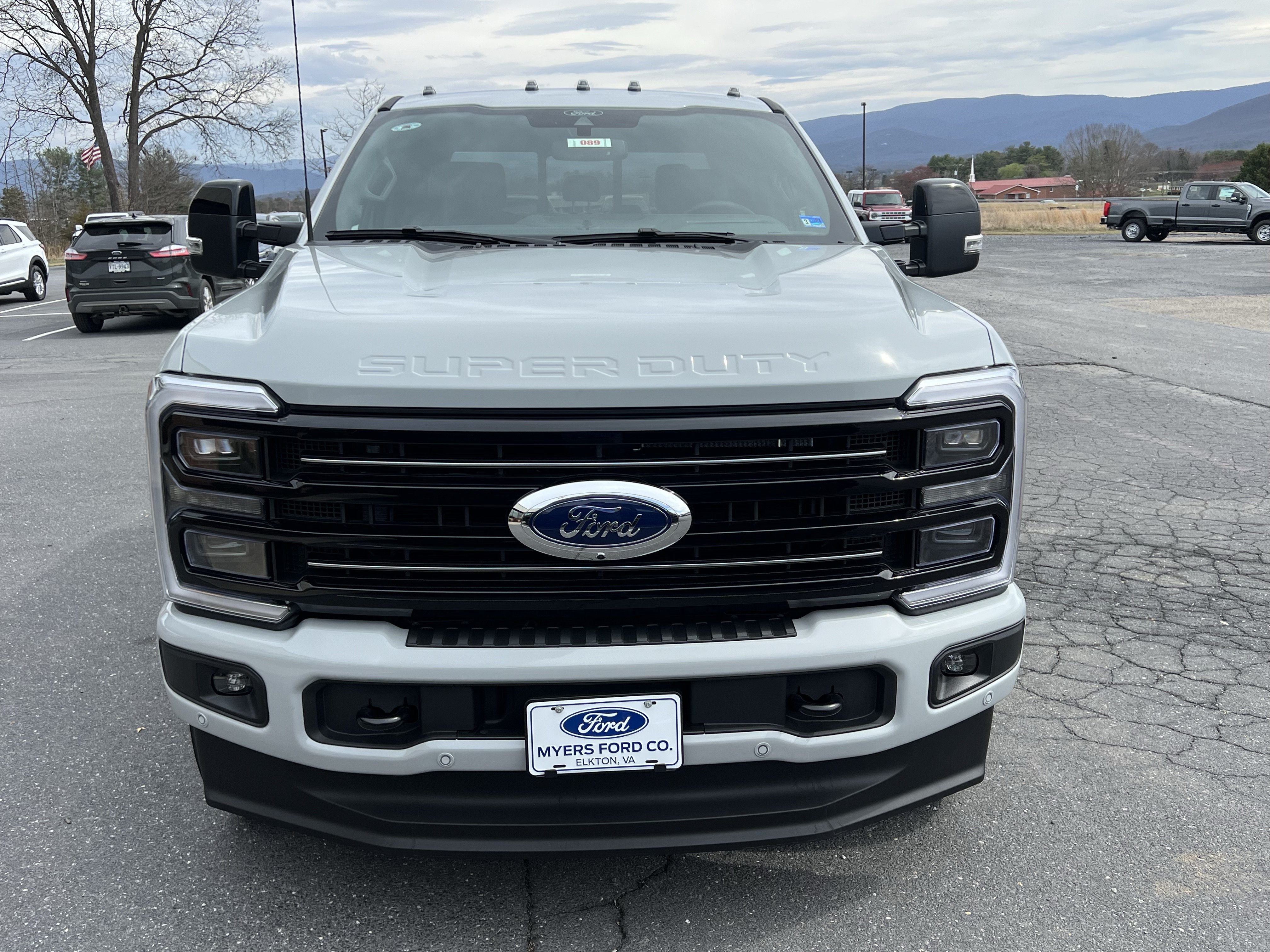 New 2026 Ford F350 Platinum w/ FX4 Off-Road Package AWD/4WD image 3