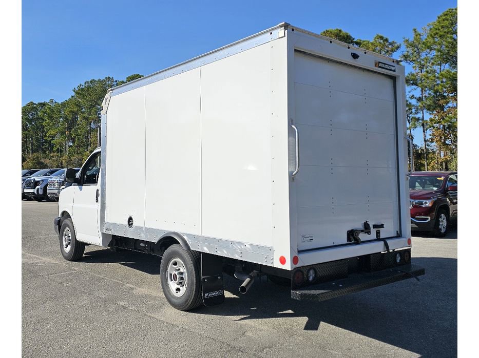 New 2025 GMC Savana 3500 w/ Power Convenience Package RWD image 3