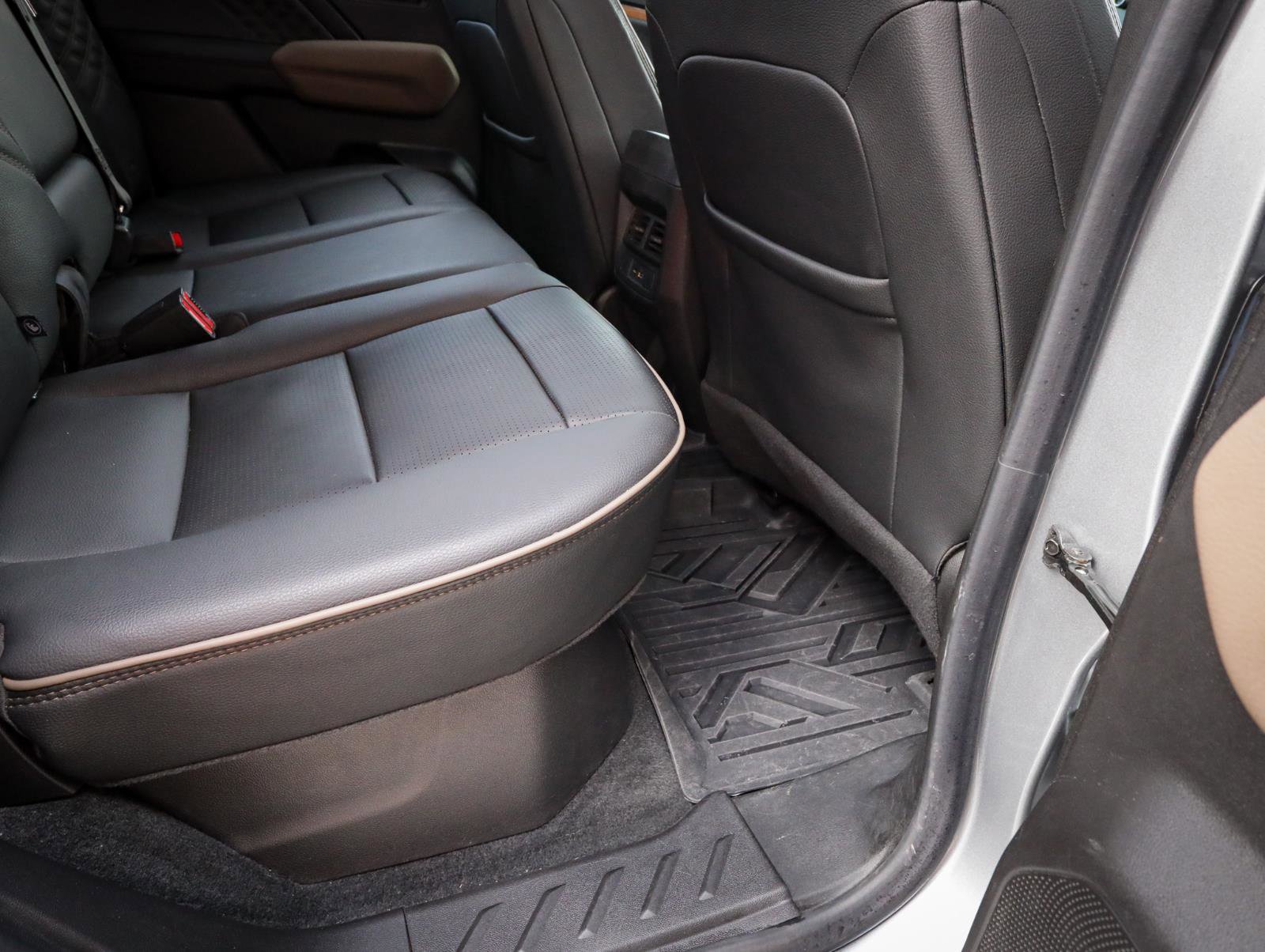 Used 2023 GMC Canyon Denali image 31