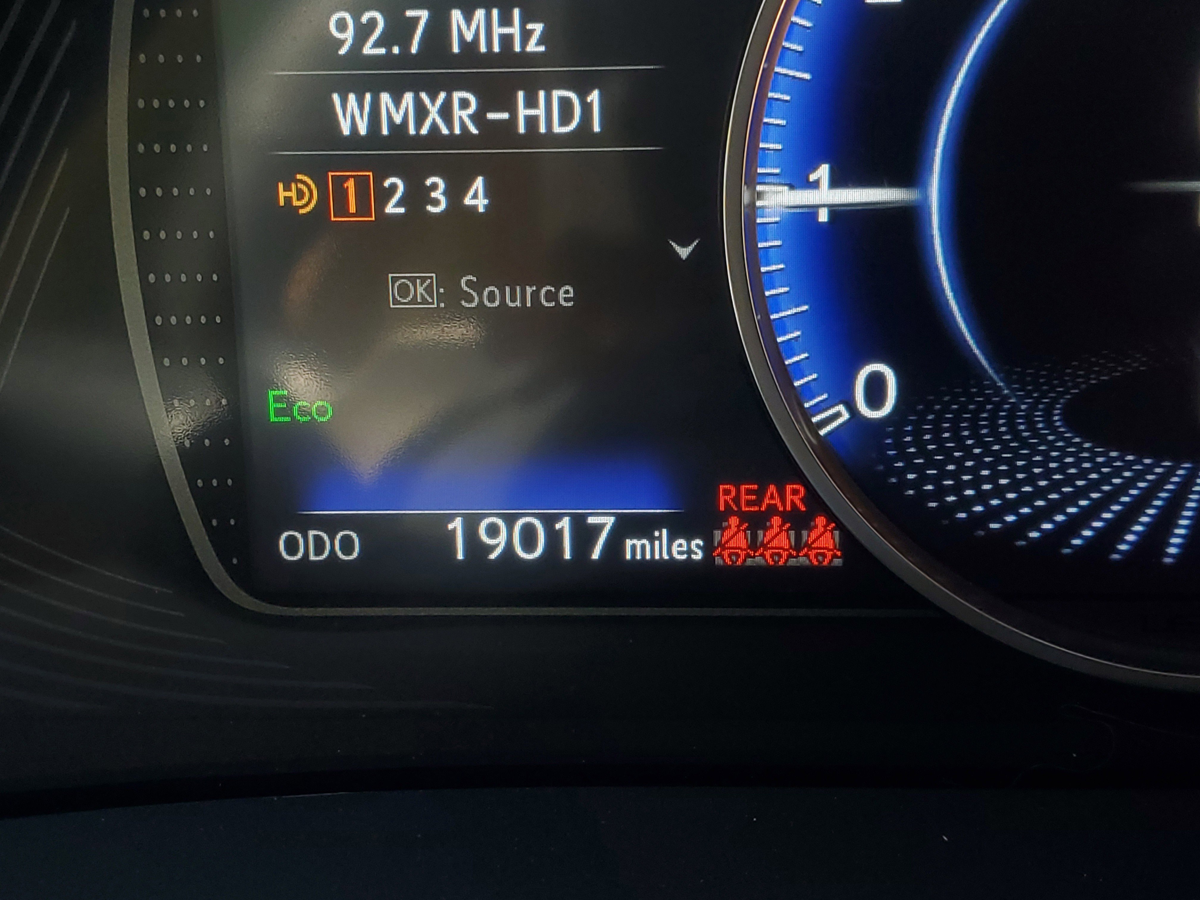 Used 2024 Lexus ES 350 w/ Premium Package image 24