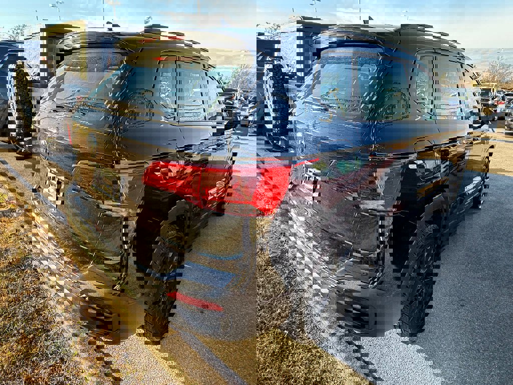 Used 2024 Volkswagen Taos S image 6