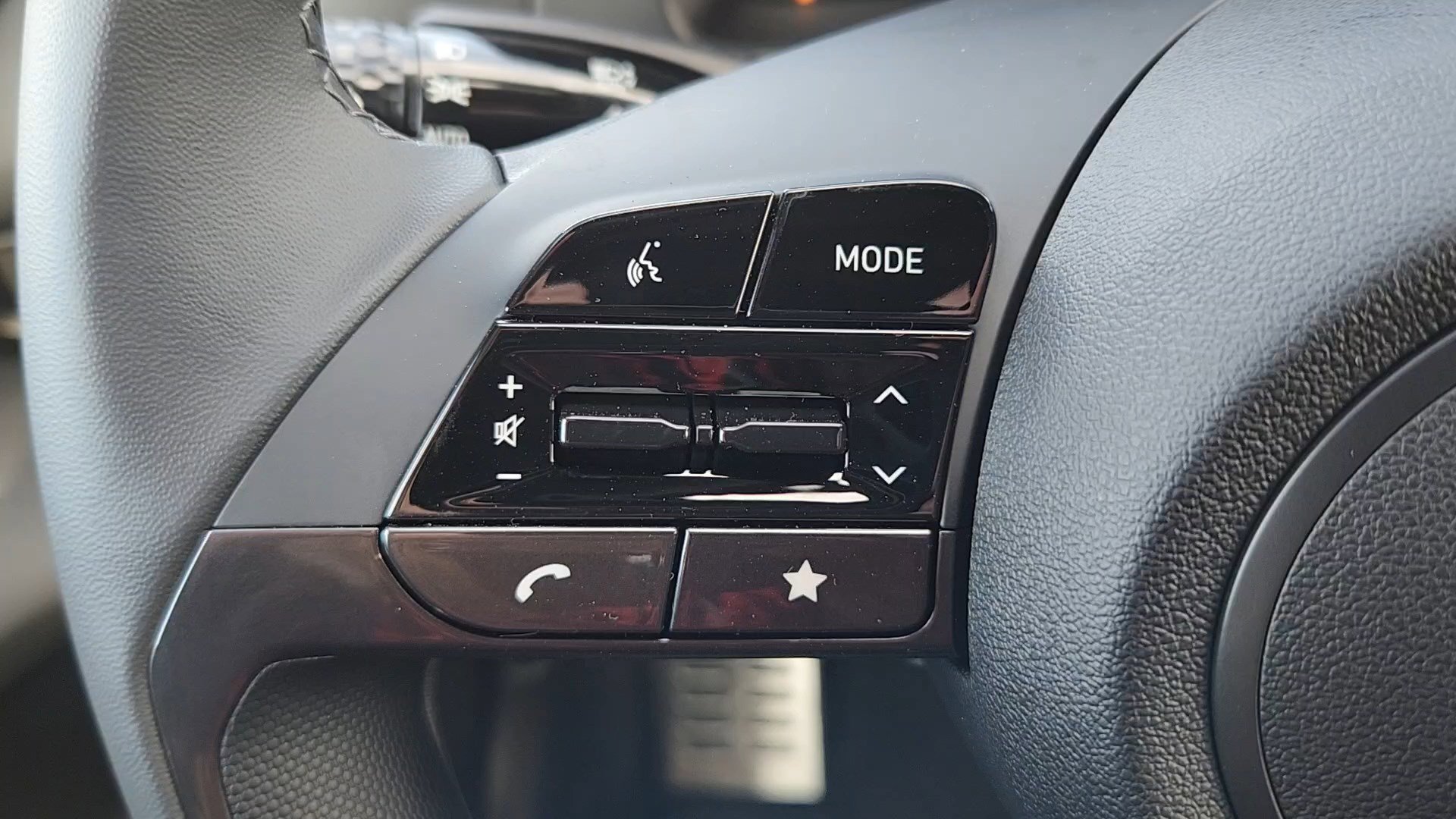 New 2026 Hyundai Elantra SEL Sport Premium image 12