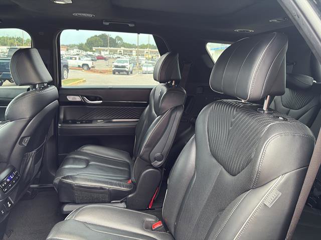 Used 2023 Hyundai Palisade Calligraphy image 15