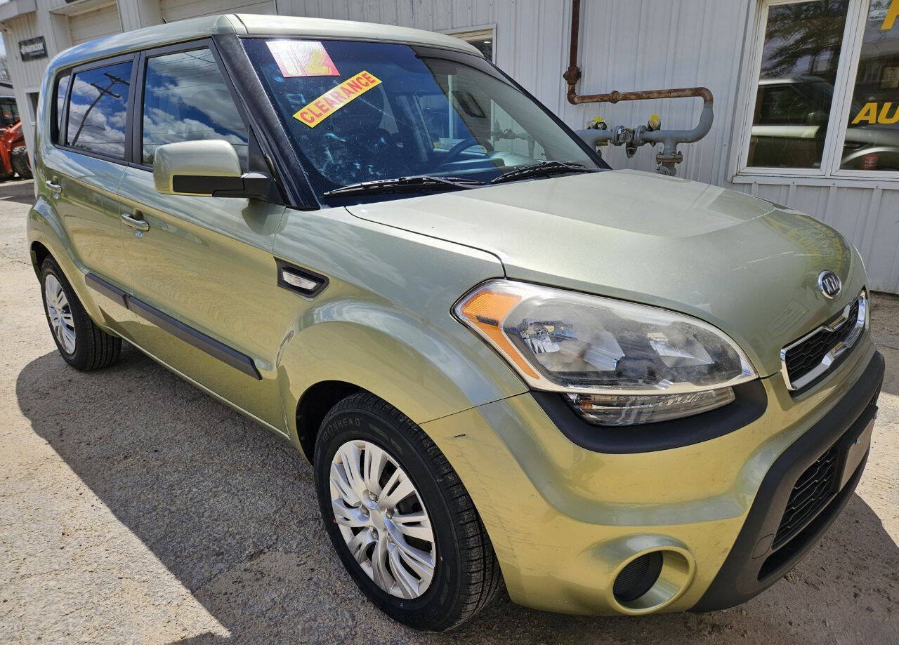 Used 2012 Kia Soul FWD image 1