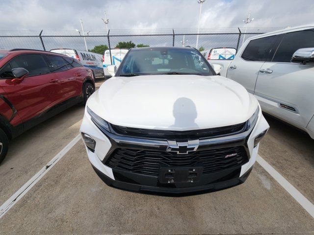 Used 2023 Chevrolet Blazer RS w/ Enhanced Convenience Package image 2