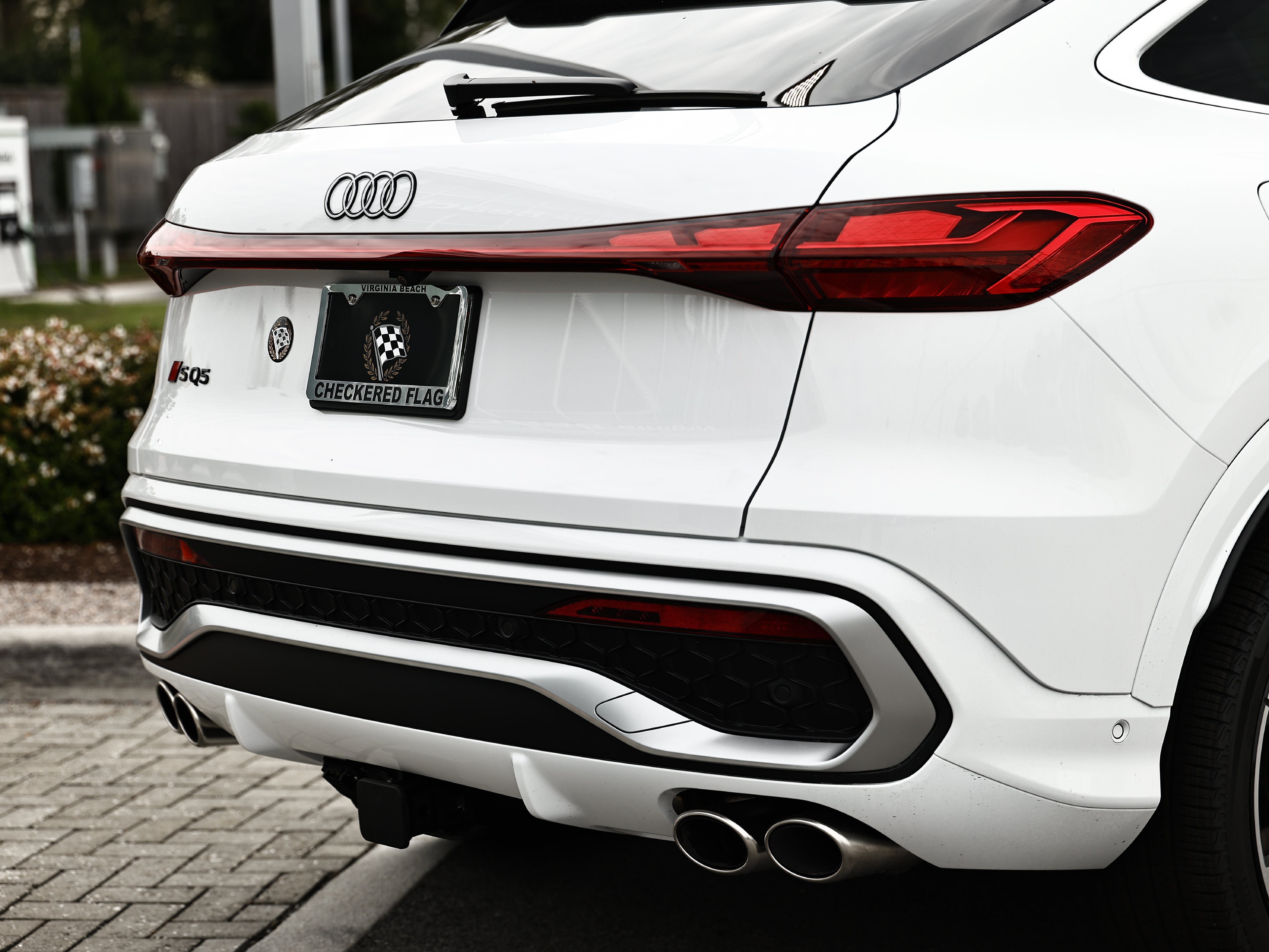 New 2026 Audi SQ5 Prestige AWD/4WD image 9