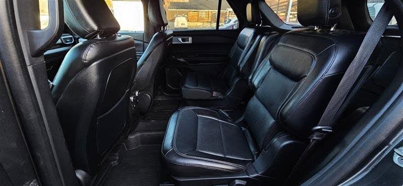 Used 2020 Ford Explorer Limited w/ Class III Trailer Tow Package image 17