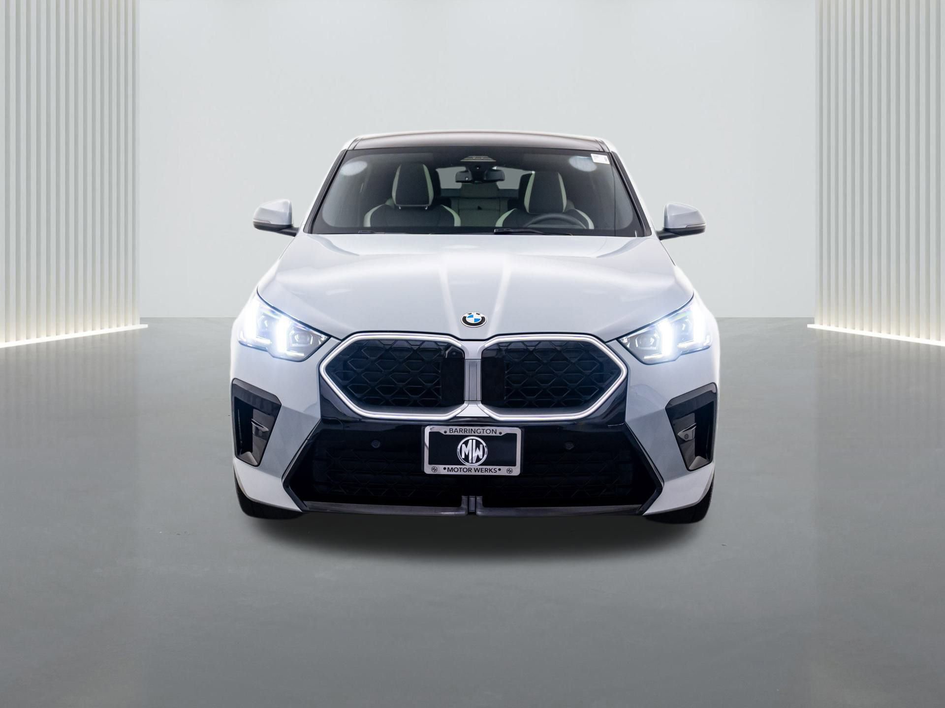 Used 2025 BMW X2 xDrive28i w/ Premium Package image 8