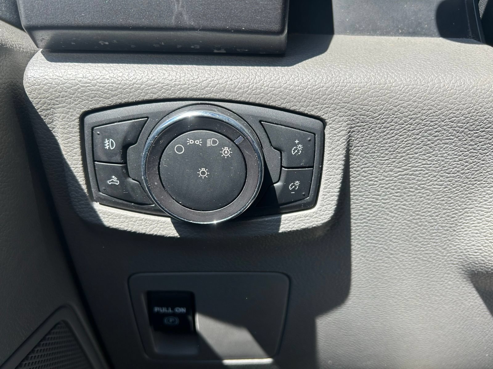 Used 2018 Ford F150 XLT AWD/4WD image 17