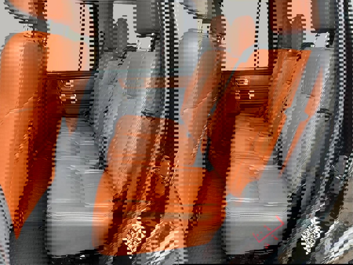 Used 2016 Land Rover LR4 HSE LUX image 18