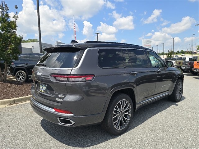 New 2025 Jeep Grand Cherokee L Summit image 3