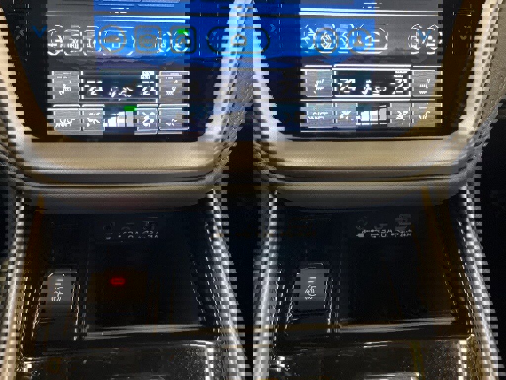 Certified 2025 Subaru Outback Premium w/ Popular Package #1A image 23