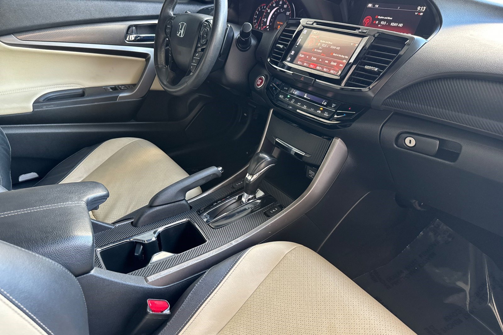 Used 2016 Honda Accord Touring image 32