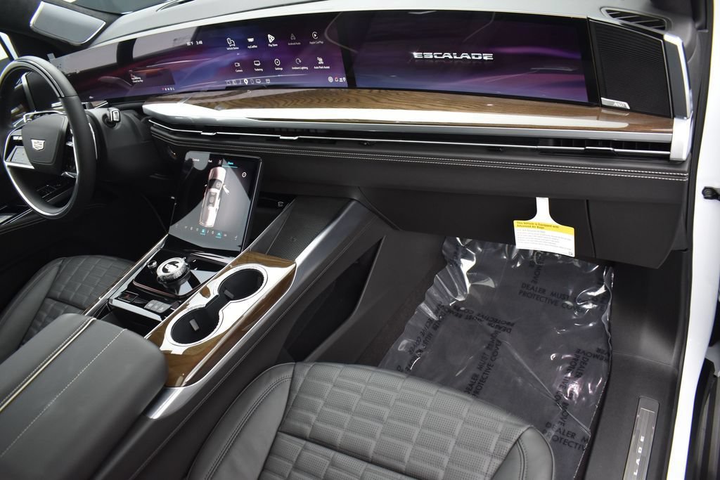 Certified 2026 Cadillac Escalade ESV Platinum Sport w/ LPO, ONYX Package AWD/4WD image 39