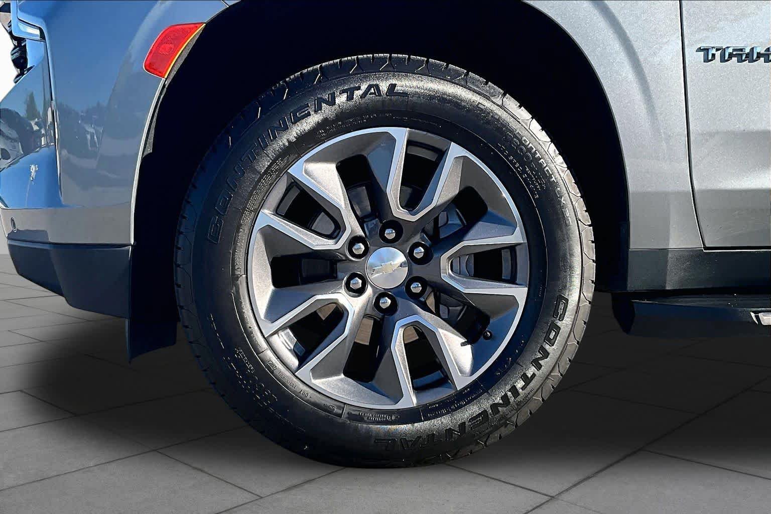 Used 2023 Chevrolet Tahoe LS w/ Driver Alert Package RWD image 10