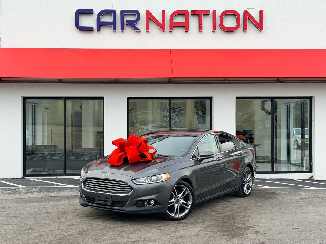 Used 2016 Ford Fusion Titanium AWD/4WD image 2