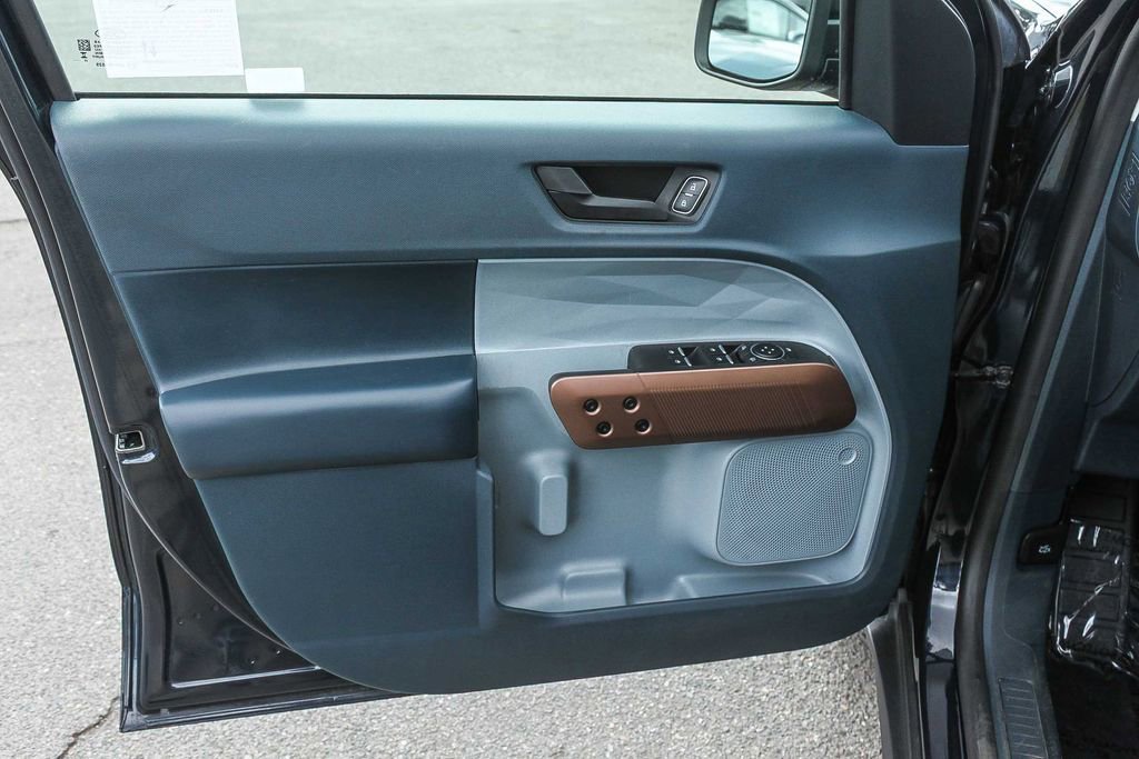 Used 2023 Ford Maverick Lariat FWD image 26