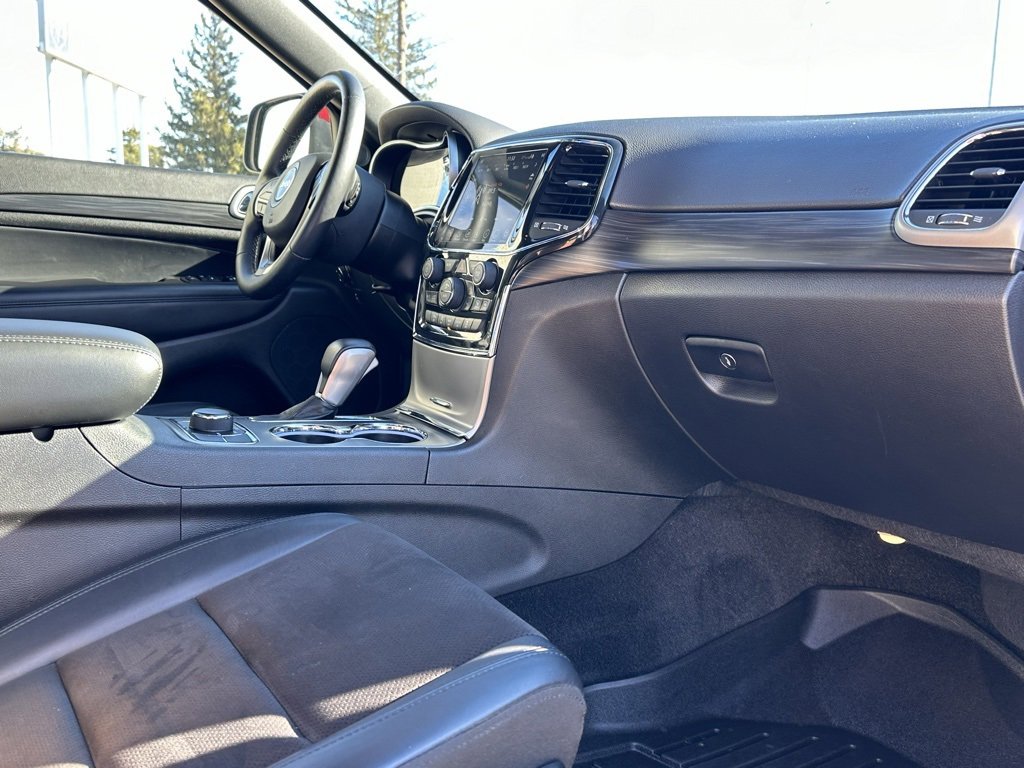 Used 2022 Jeep Grand Cherokee Laredo X image 19