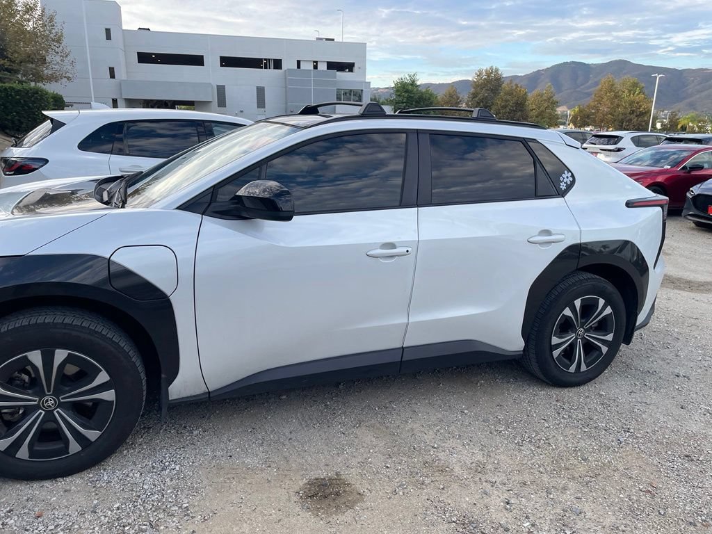 Used 2025 Toyota bZ4X AWD w/ Weather Package image 5