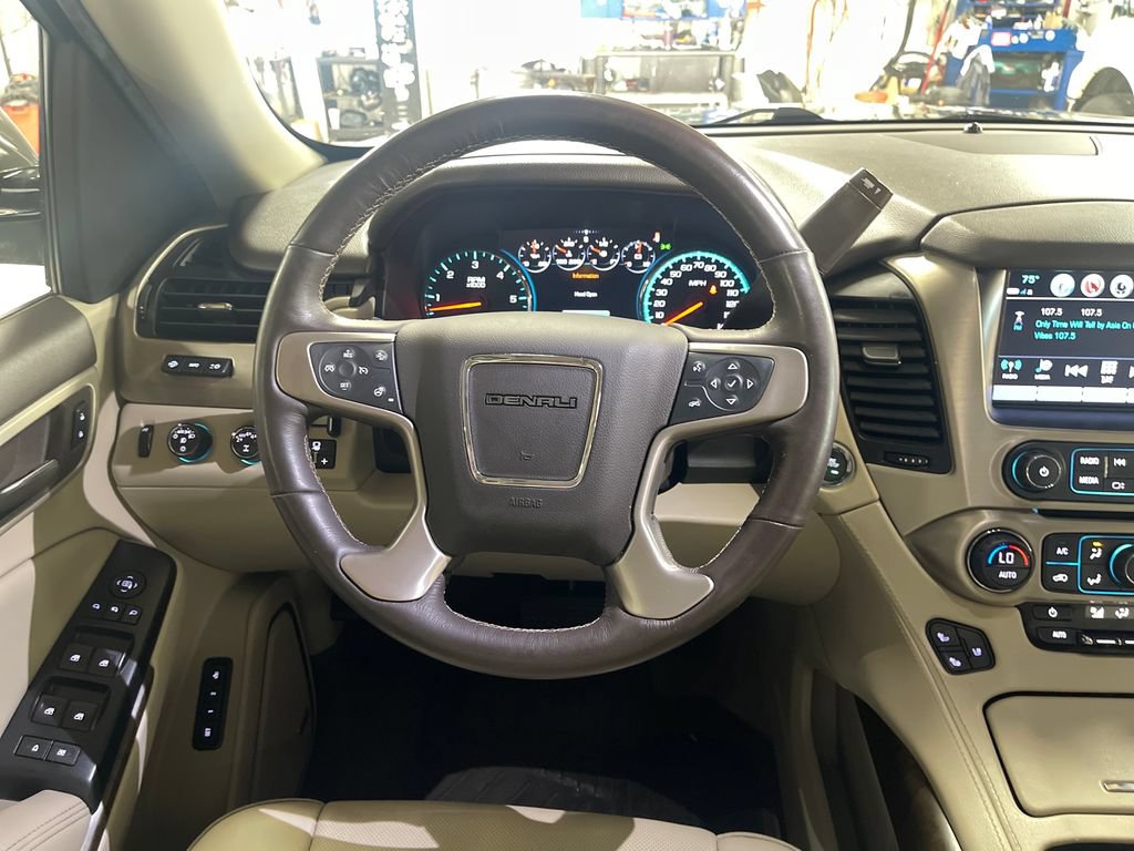 Used 2018 GMC Yukon Denali w/ Open Road Package AWD/4WD image 17