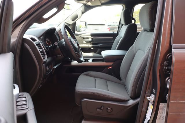 Used 2022 RAM 1500 Big Horn AWD/4WD image 10
