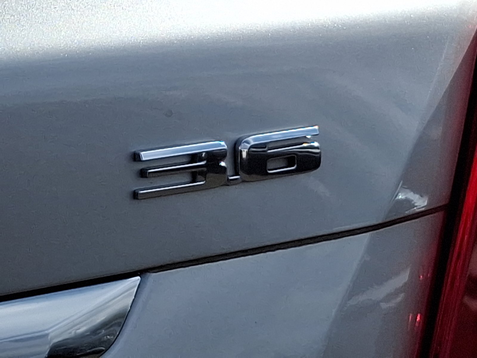 Used 2018 Cadillac XT5 Luxury w/ LPO, Wheel Lock Package image 34