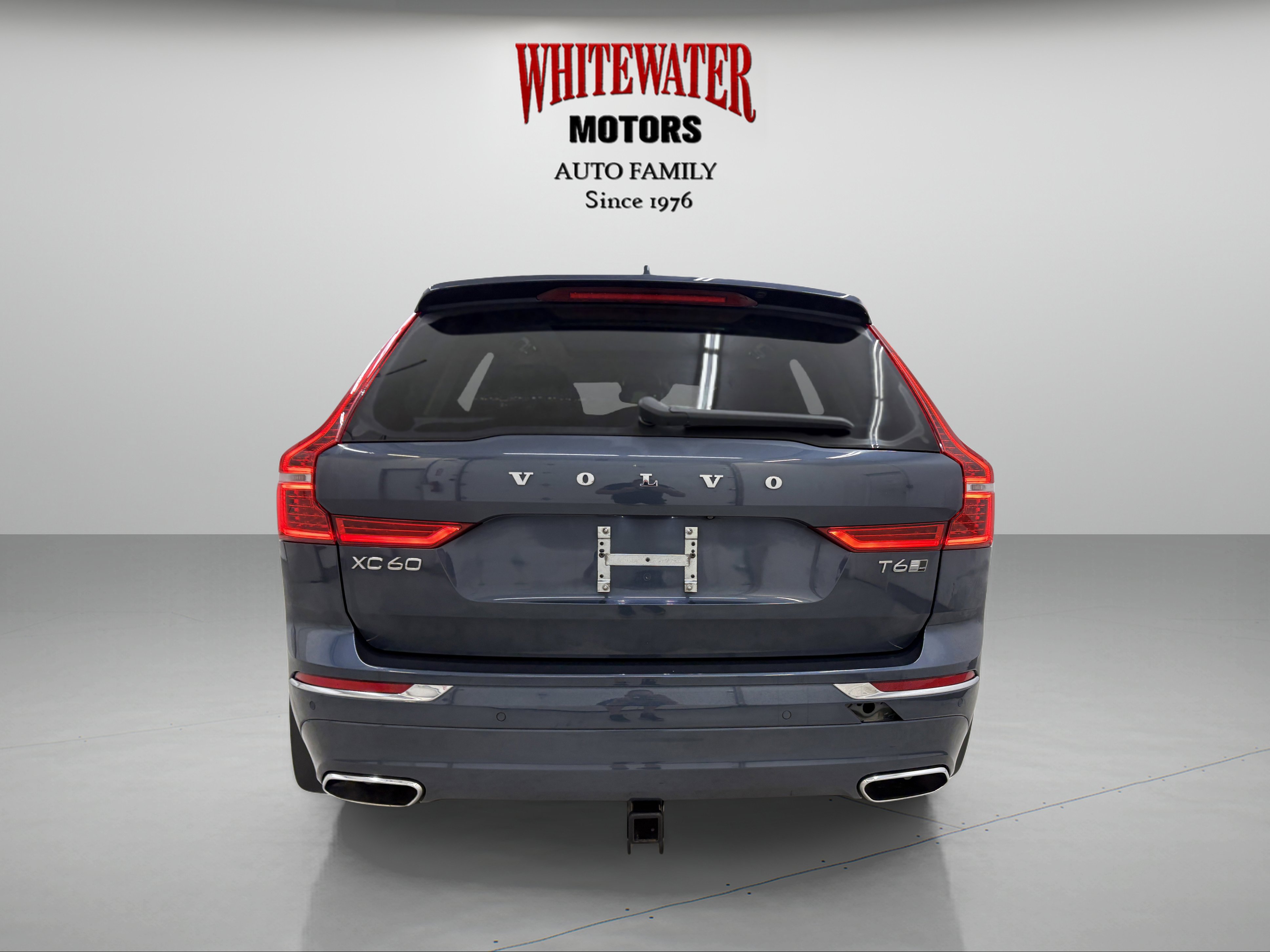 Used 2019 Volvo XC60 T6 Inscription image 3