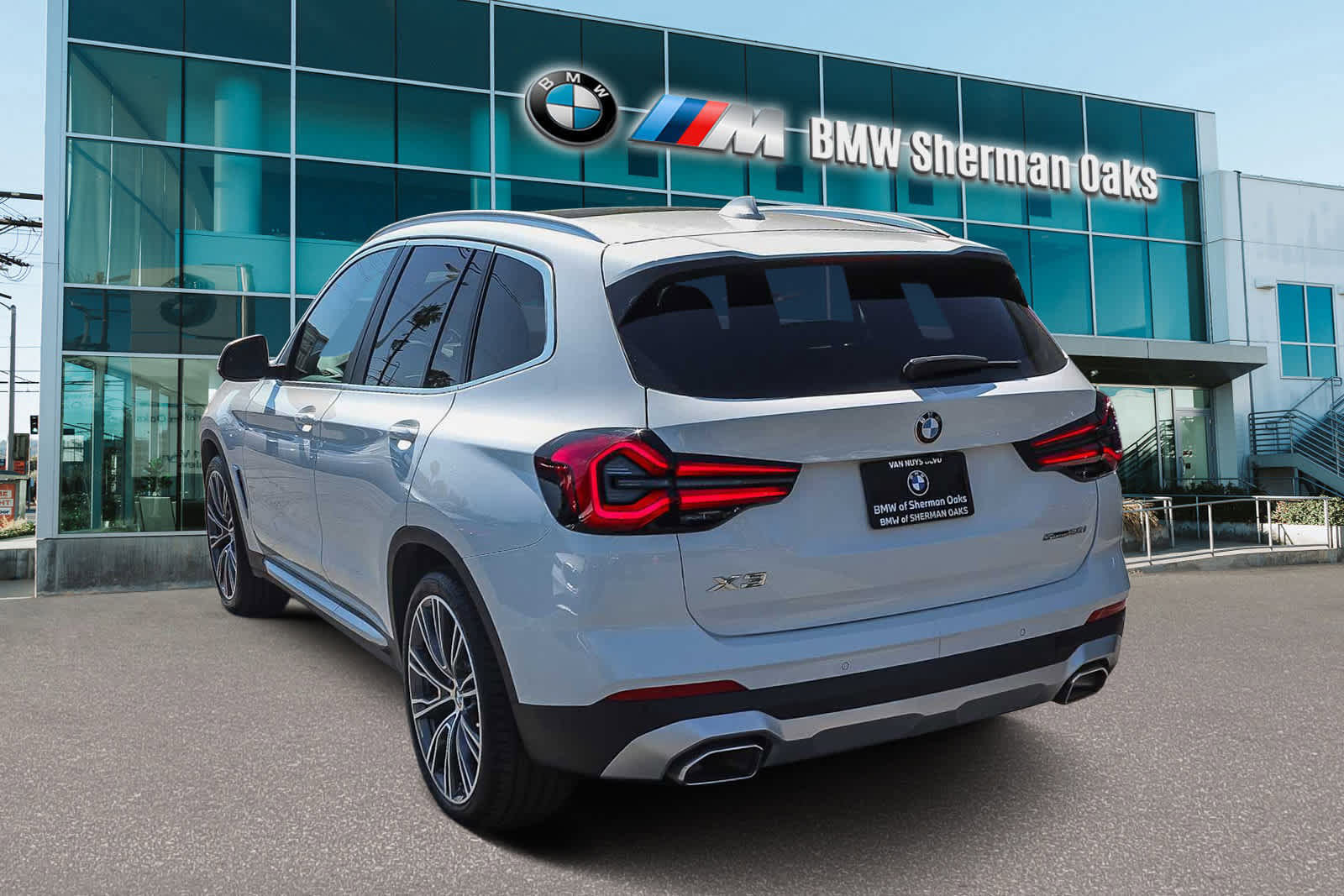 Certified 2023 BMW X3 sDrive30i w/ Convenience Package RWD image 6