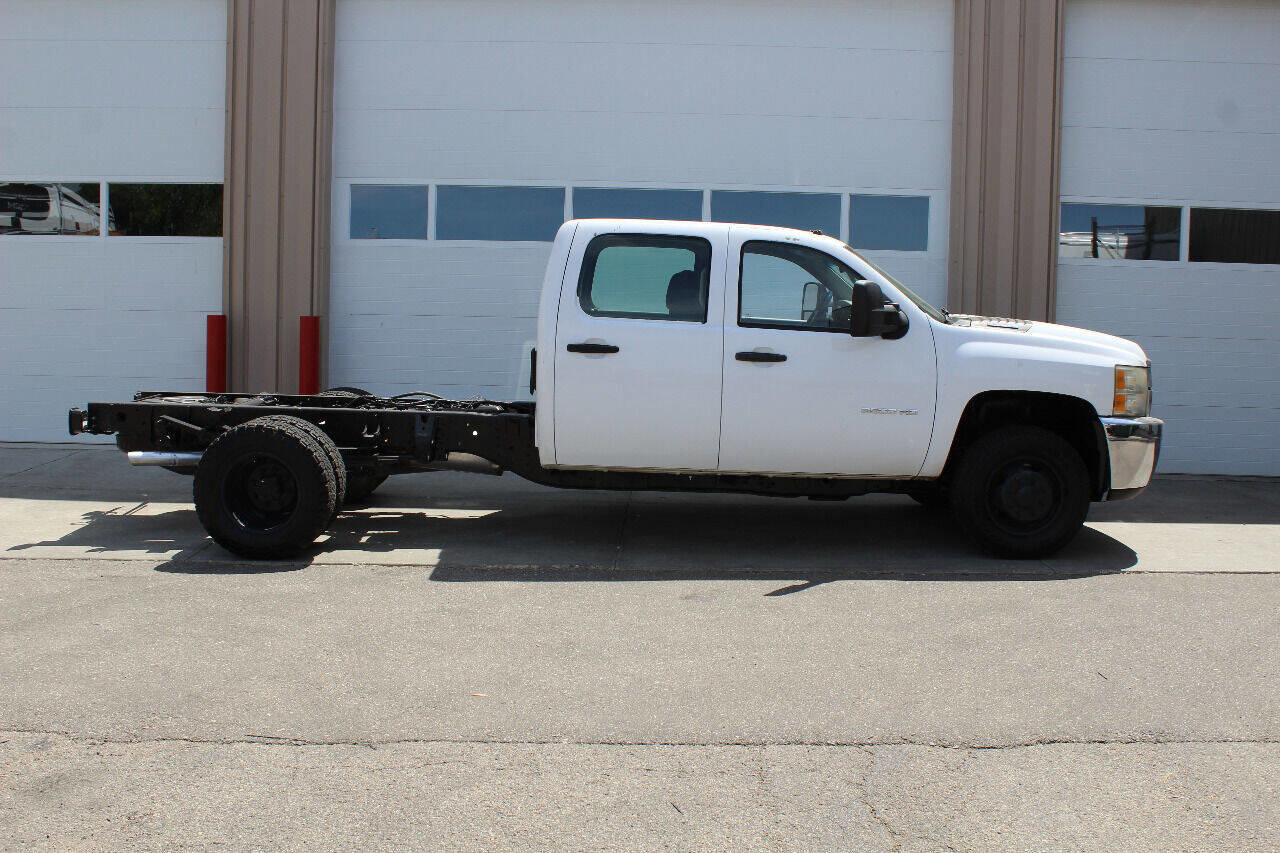 Used 2014 Chevrolet Silverado 3500 W/T w/ Skid Plate Package image 6