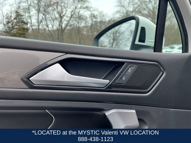 Certified 2023 Volkswagen Tiguan SE w/ Panoramic Sunroof Package AWD/4WD image 33