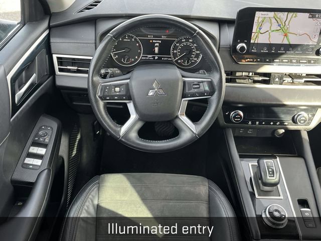 Used 2023 Mitsubishi Outlander SE image 18