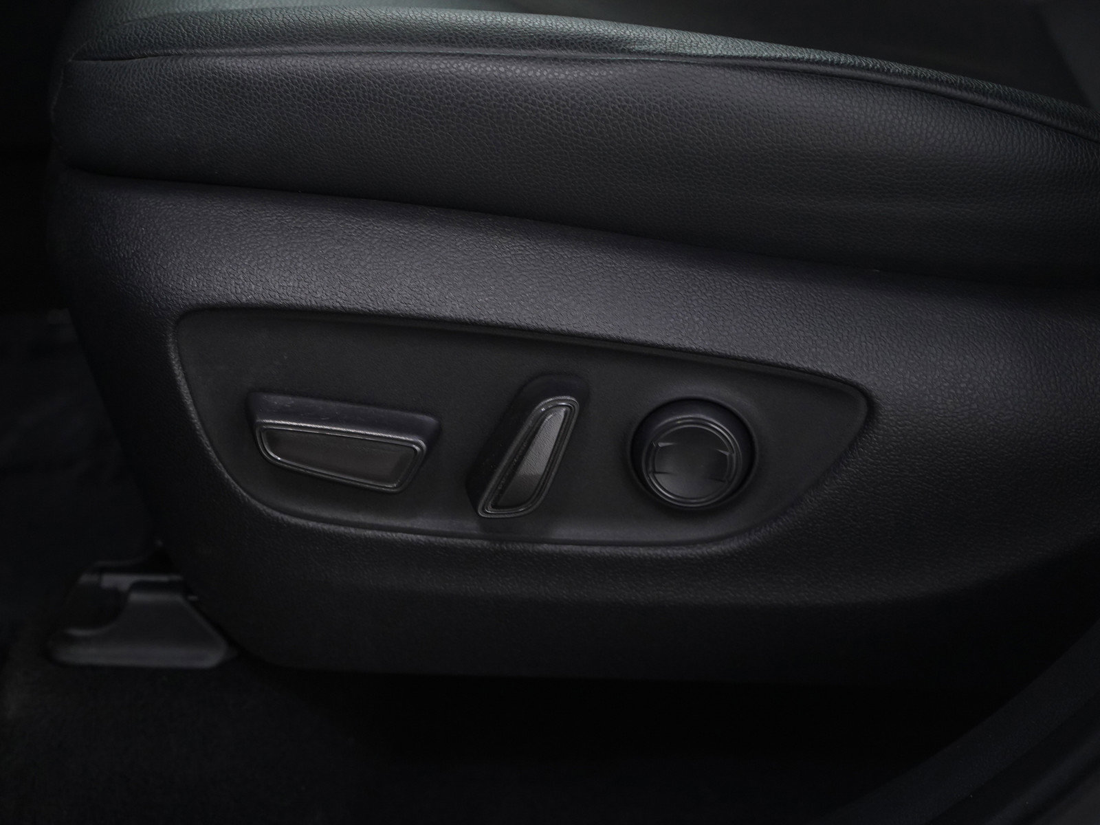 Used 2024 Toyota Grand Highlander XLE image 32