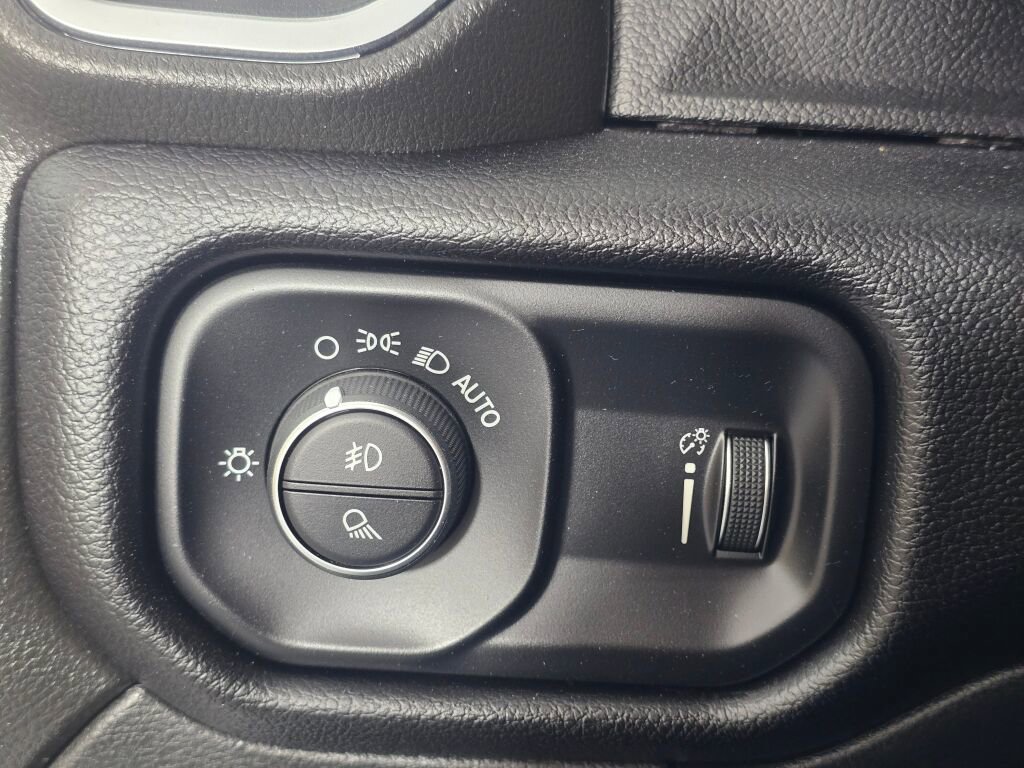 Used 2024 RAM 2500 Big Horn image 28