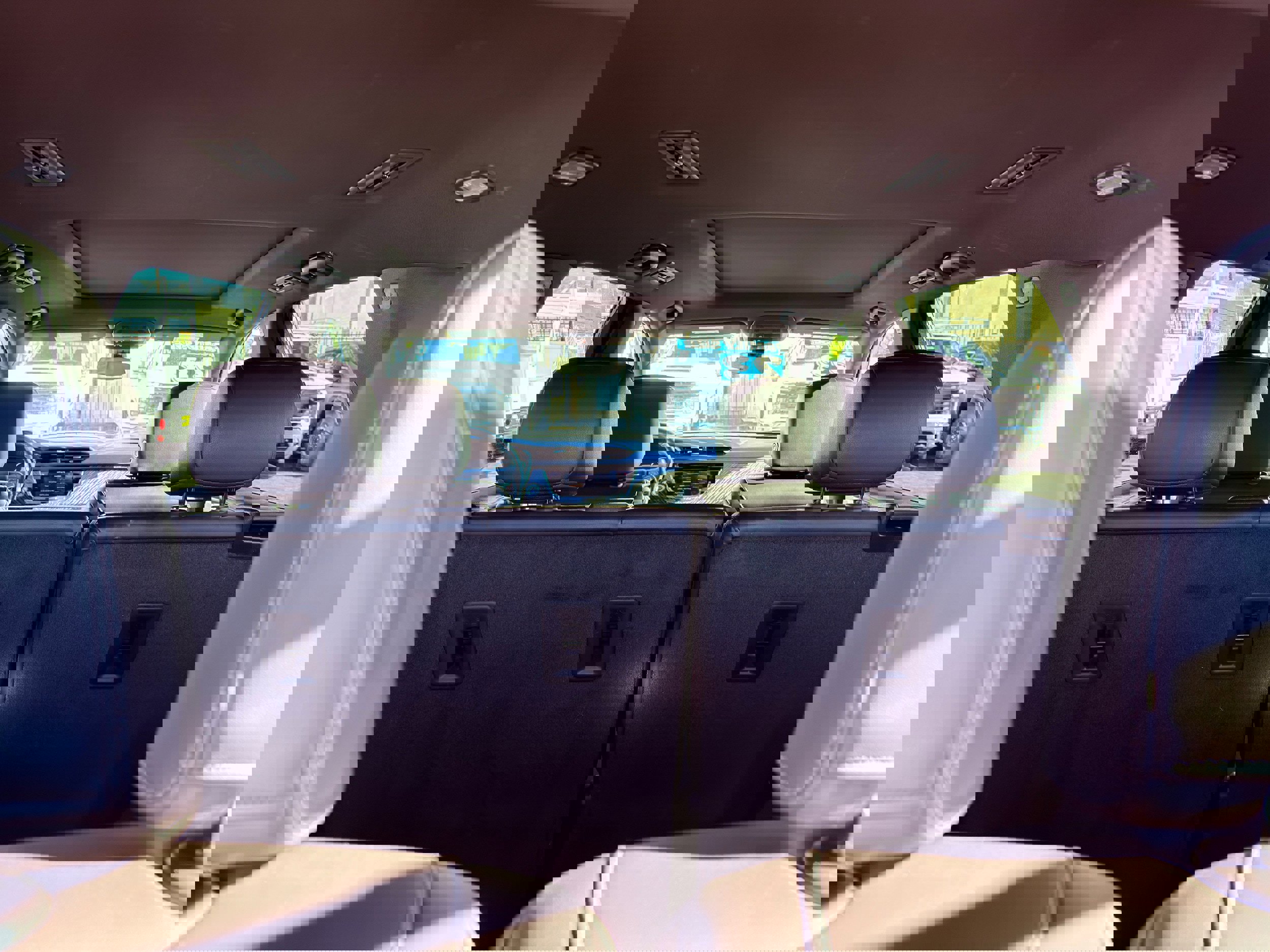 Used 2024 Cadillac XT6 Premium Luxury image 18