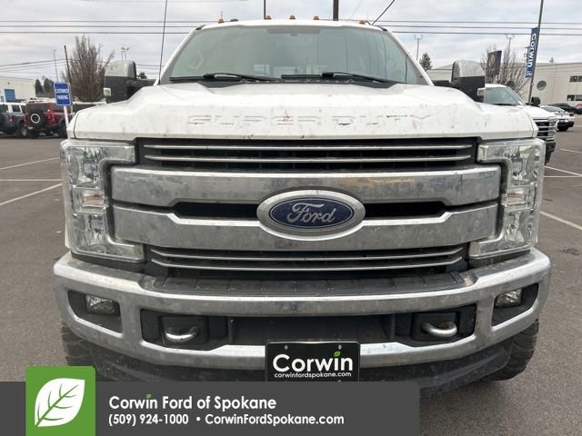 Used 2017 Ford F350 Lariat w/ Chrome Package image 7