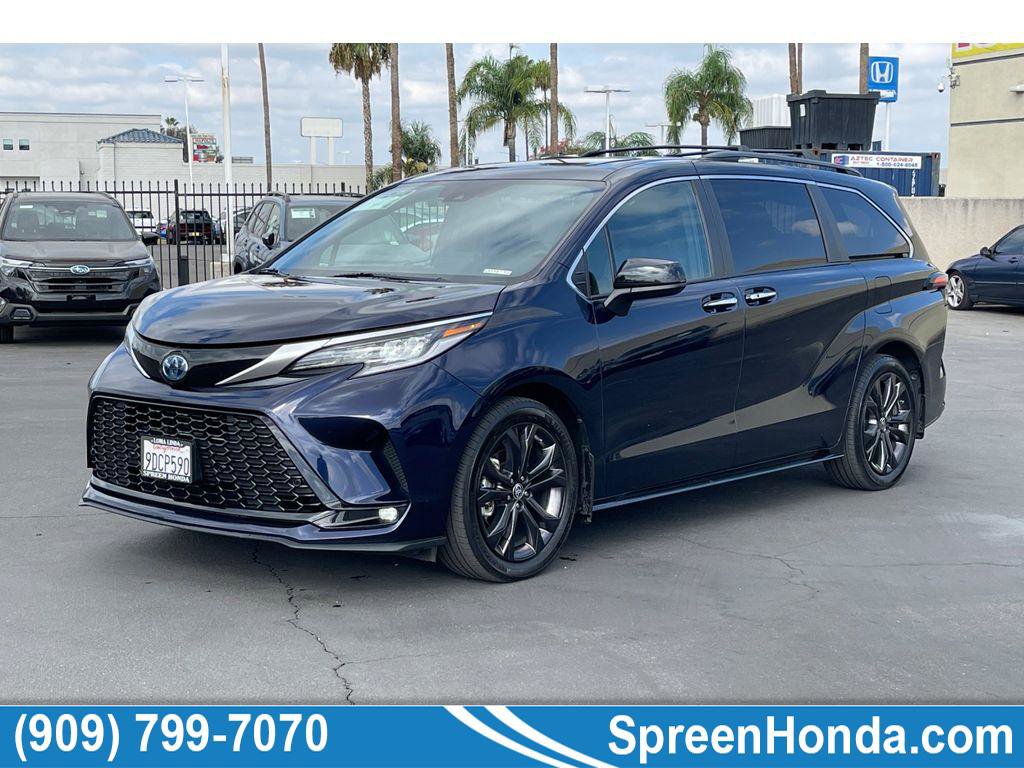 Used 2022 Toyota Sienna XSE