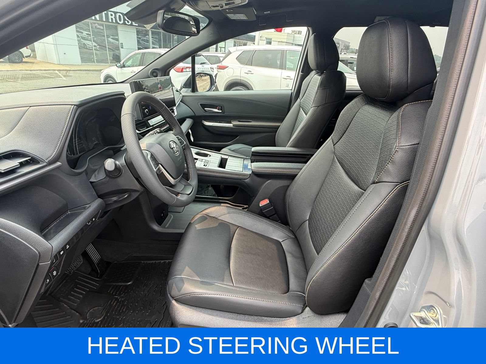 Used 2026 Toyota Sienna XLE Woodland Edition AWD/4WD image 19