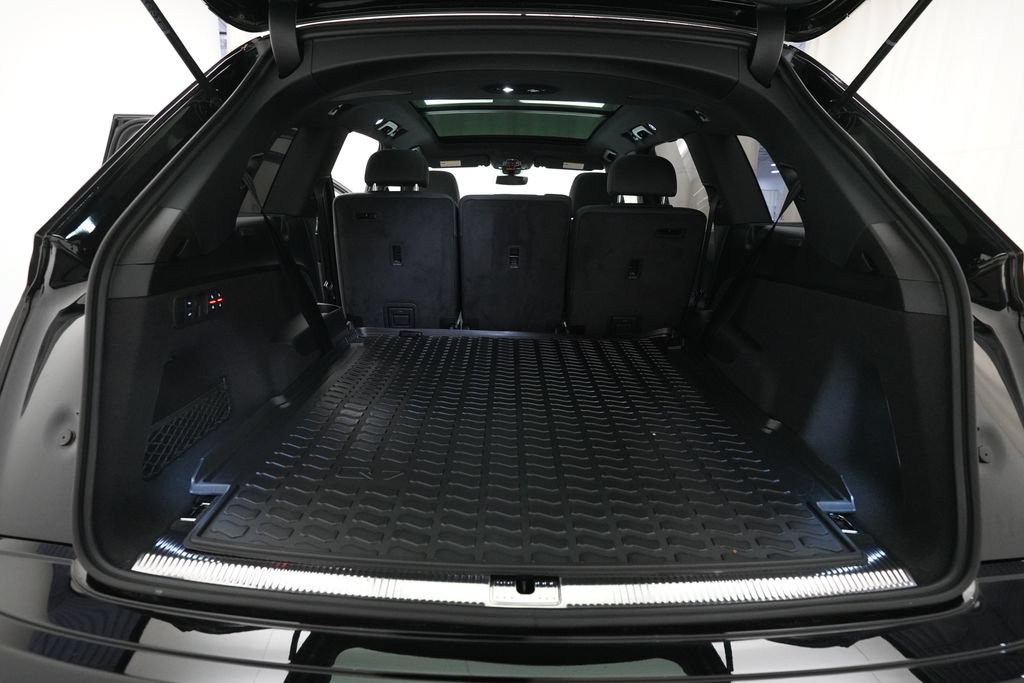 New 2026 Audi Q7 3.0T Premium Plus AWD/4WD image 10