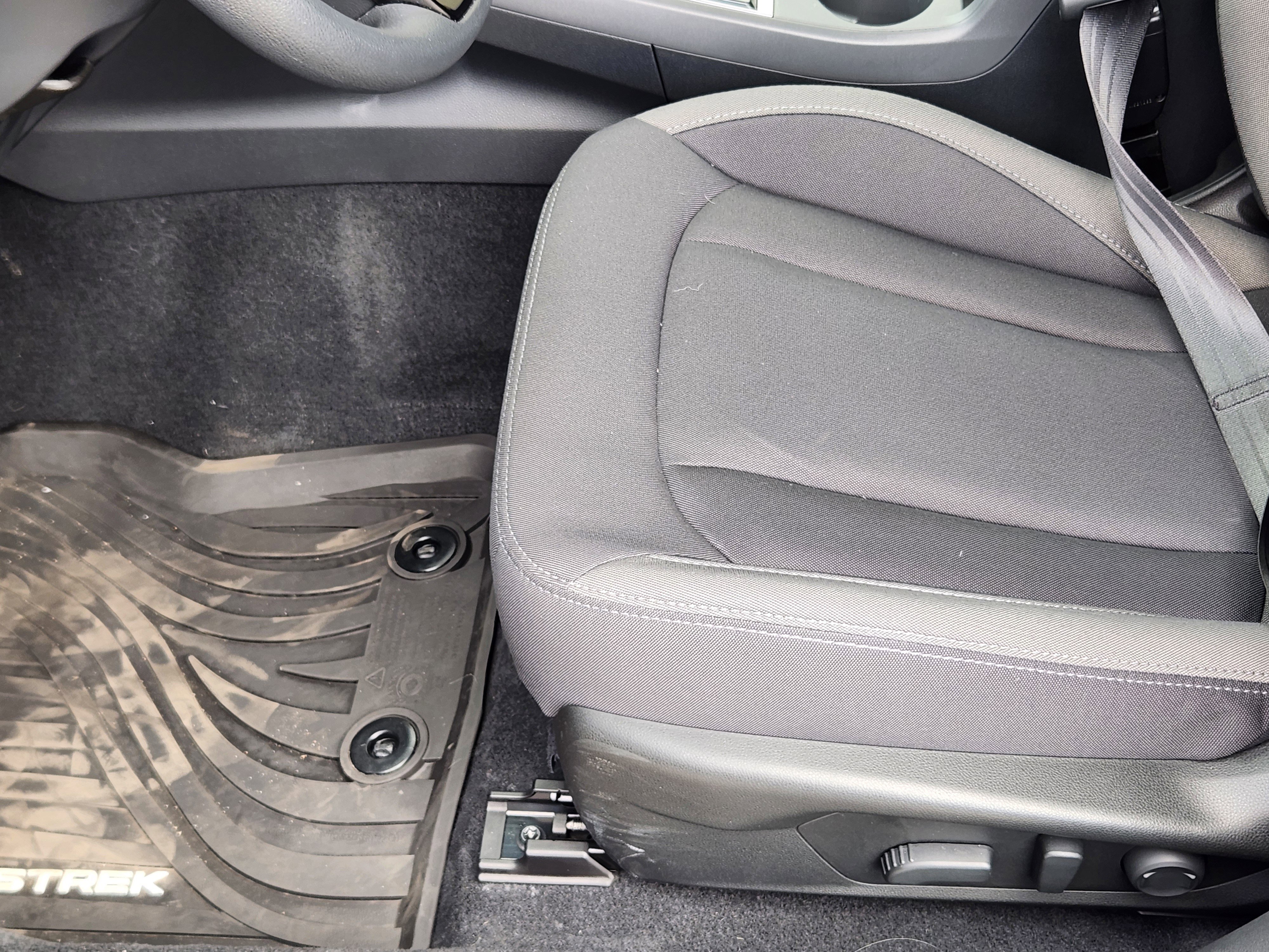 Used 2025 Subaru Crosstrek 2.0i Premium image 9