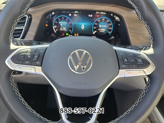 Certified 2024 Volkswagen Atlas SE FWD image 26