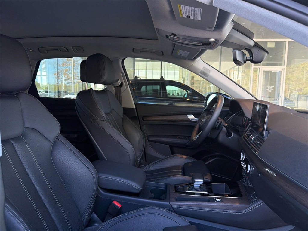 Used 2025 Audi Q5 2.0T Premium Plus w/ Premium Plus Package image 10